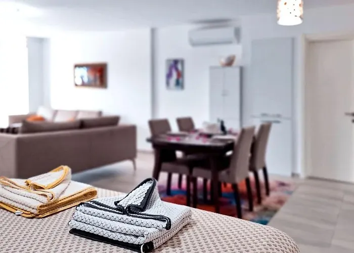 Thalassa Big Trikomo